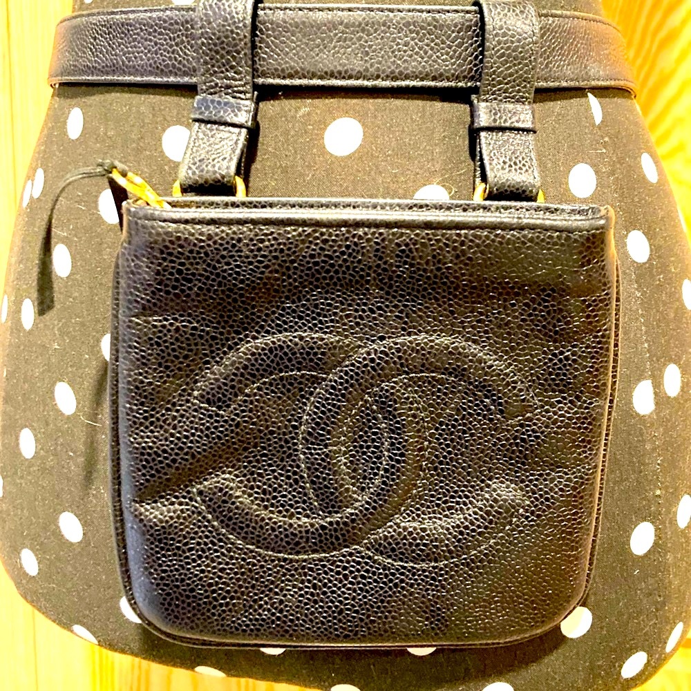 Chanel Vintage CC Caviar Belt Bag - Picture 3 of 16